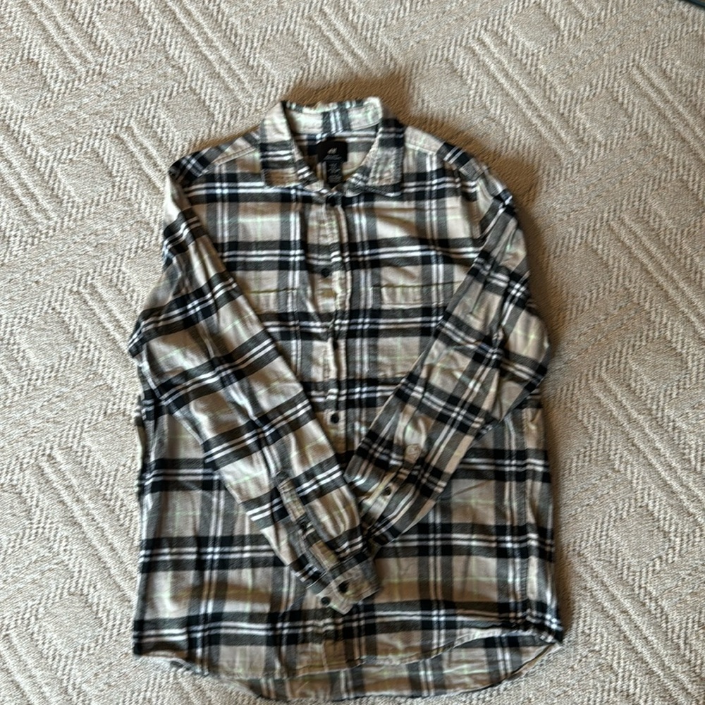H&M lightweight flannel